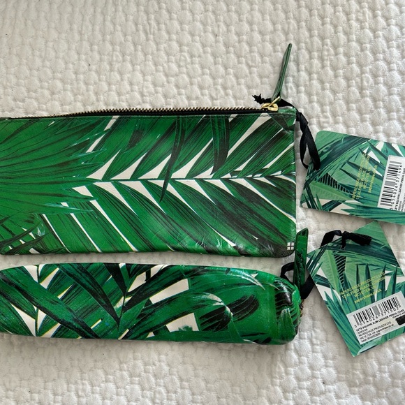 Paper Chase  London Leather Pouches, NWT’s - Picture 2 of 3